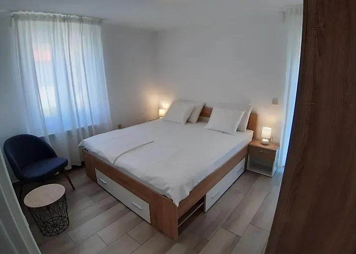 Nikolina *
